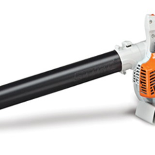 Leaf Blowers & Shredder Vacs: Which is Best?