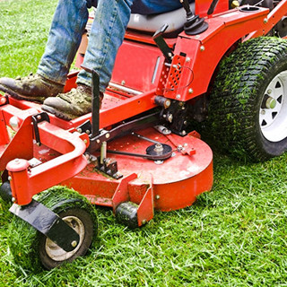 How hot is too hot to mow the lawn?