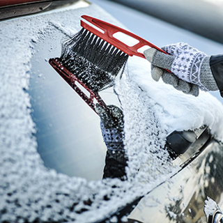 What to Keep in Your Car for Cold Weather